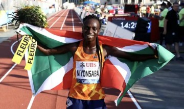 kaiyun-“双性人”尼扬萨巴首破世界纪录 生理优势仍有争议