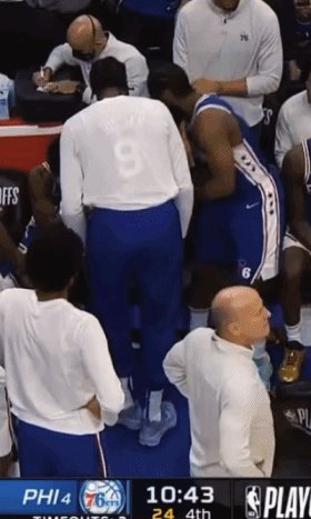 1652449577879061842.gif 76人.gif